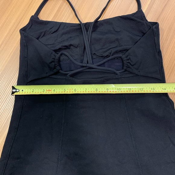 Lululemon dancing warrior tank 8 EUC - Picture 7 of 8
